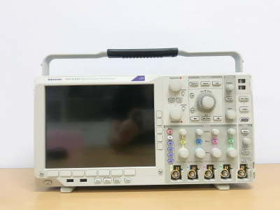 Осциллограф цифровой Tektronix DPO4104B